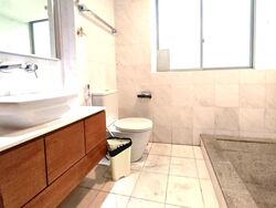 The Lakeshore (D22), Condominium #627420601